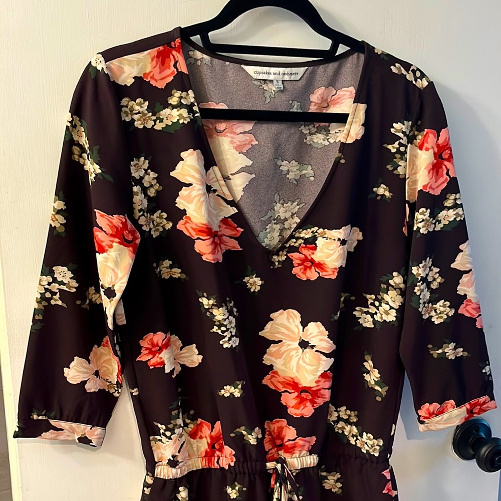 Cupcake 🧁 Cashmere Deep Purple Floral 🌺Romper Size: S